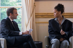 Rihanna macron